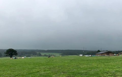 『ゆるキャン△』聖地「ふもとっぱらキャンプ場」